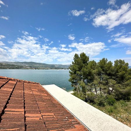 Apartments Vini Trogir Bagian luar foto