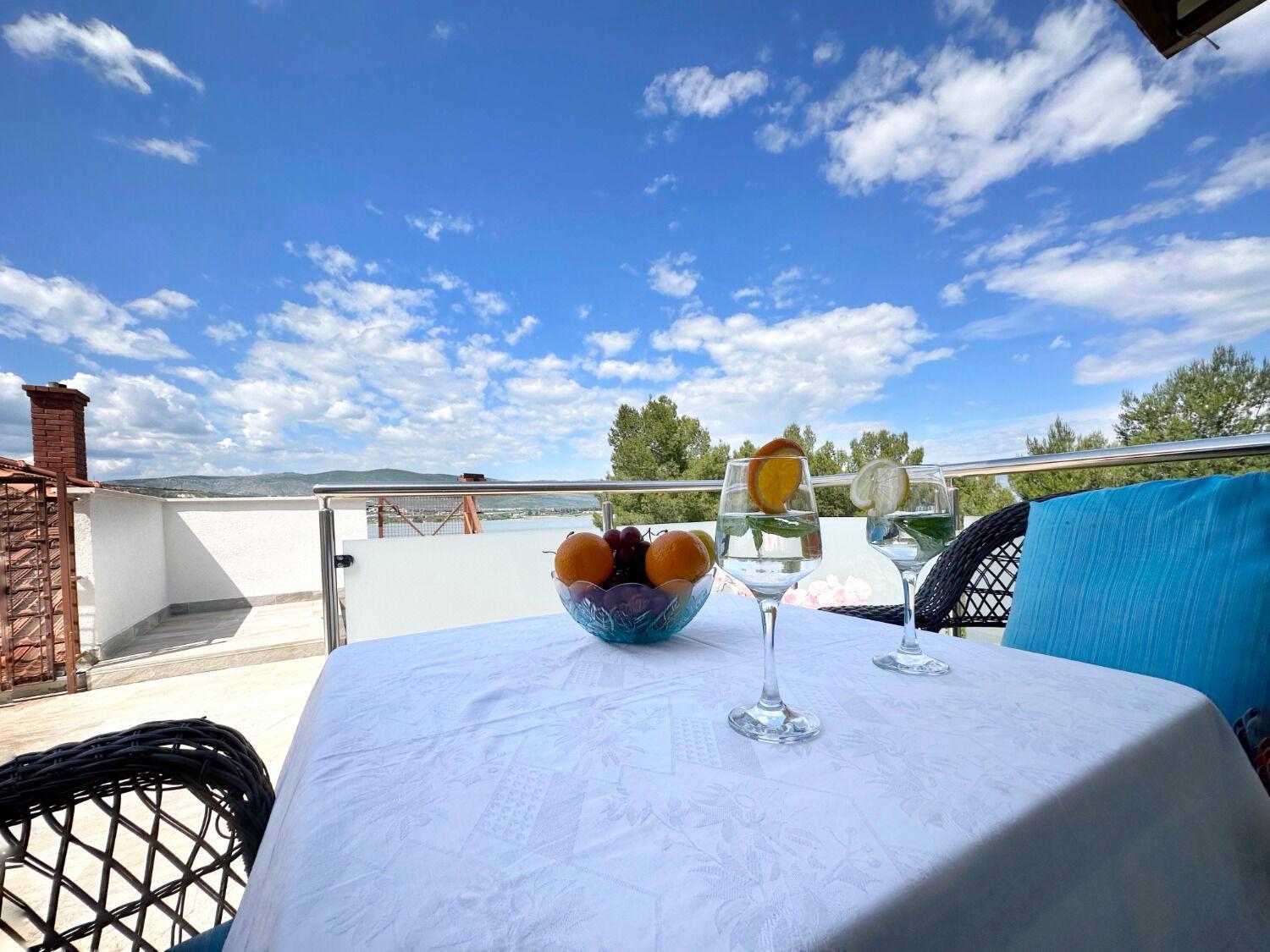 Apartments Vini Trogir Bagian luar foto