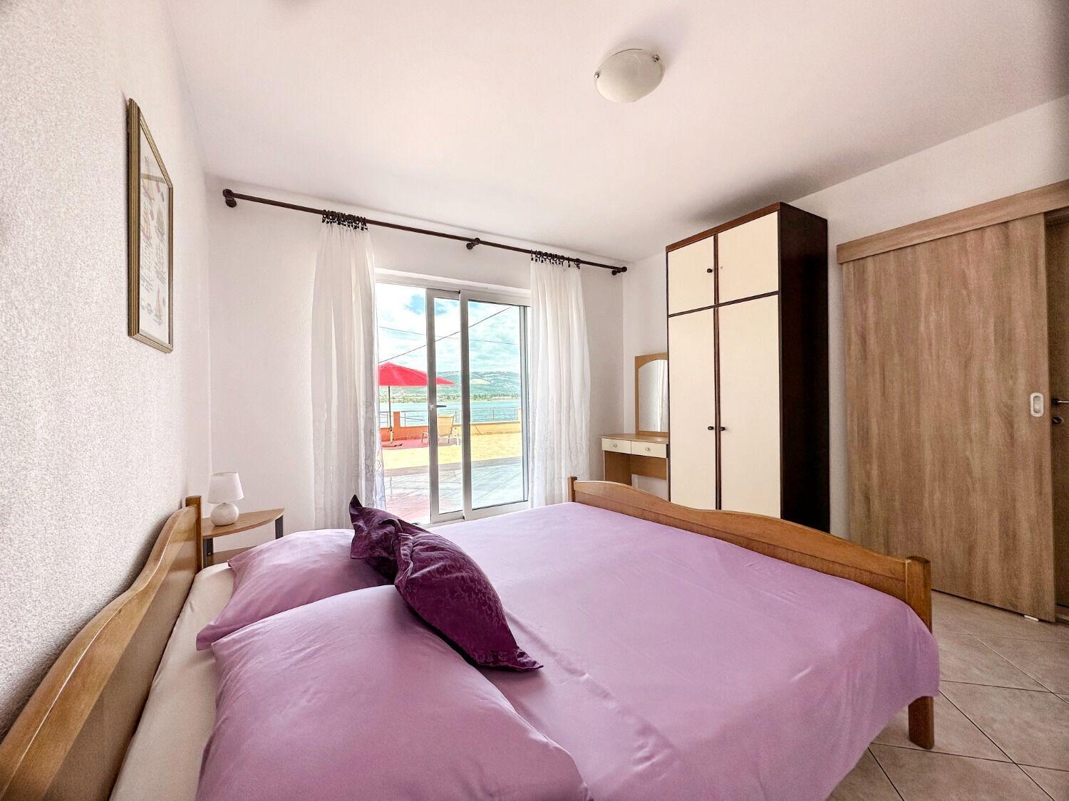 Apartments Vini Trogir Bagian luar foto
