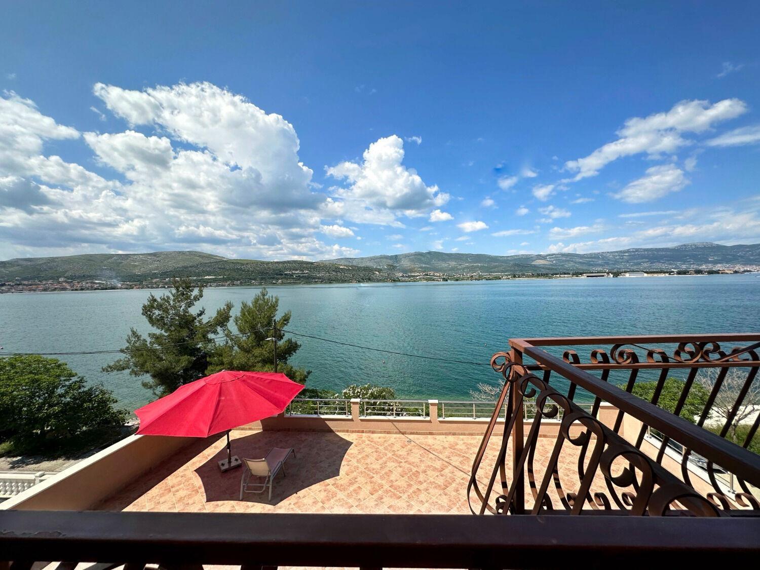 Apartments Vini Trogir Bagian luar foto