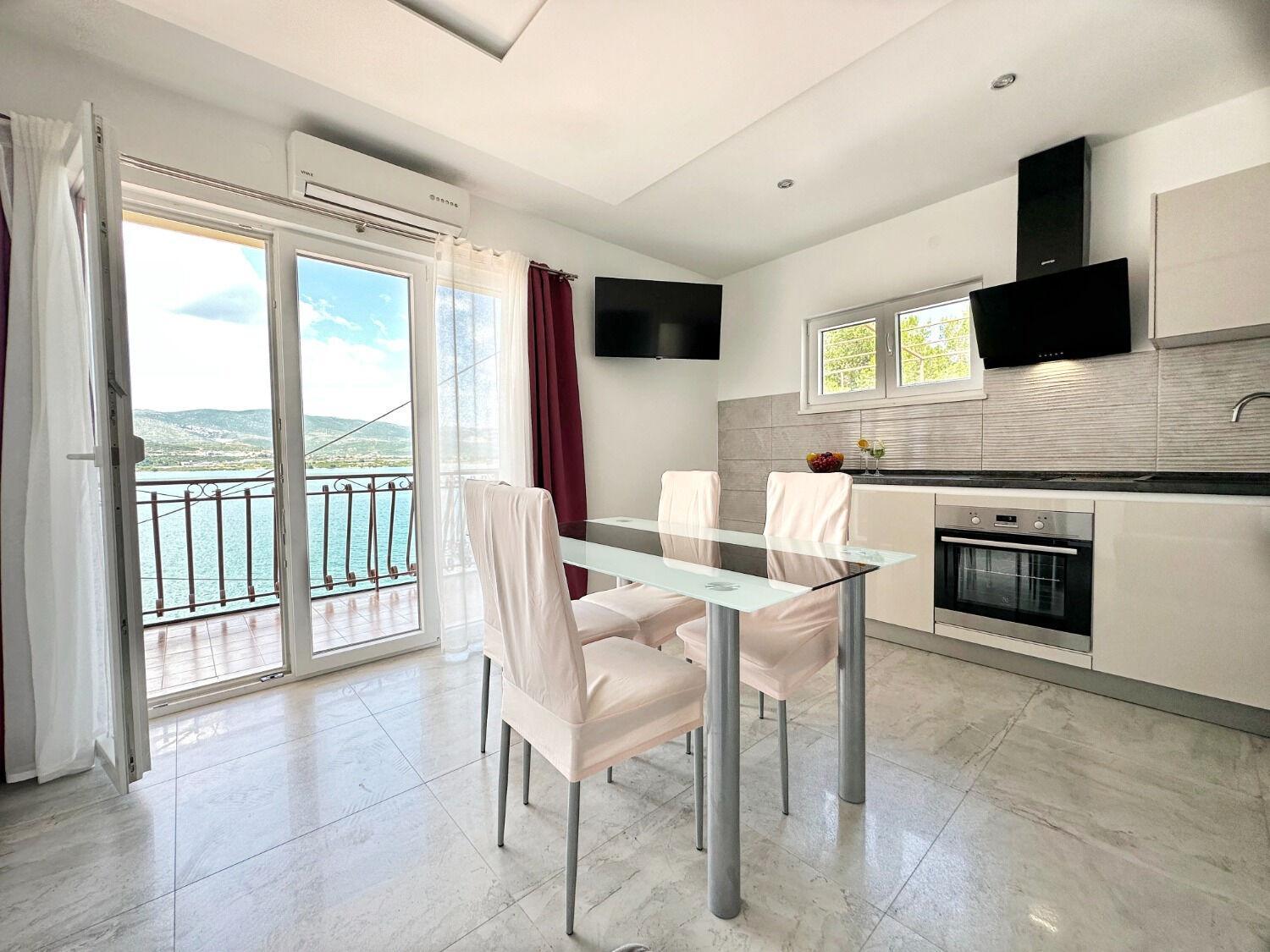 Apartments Vini Trogir Bagian luar foto