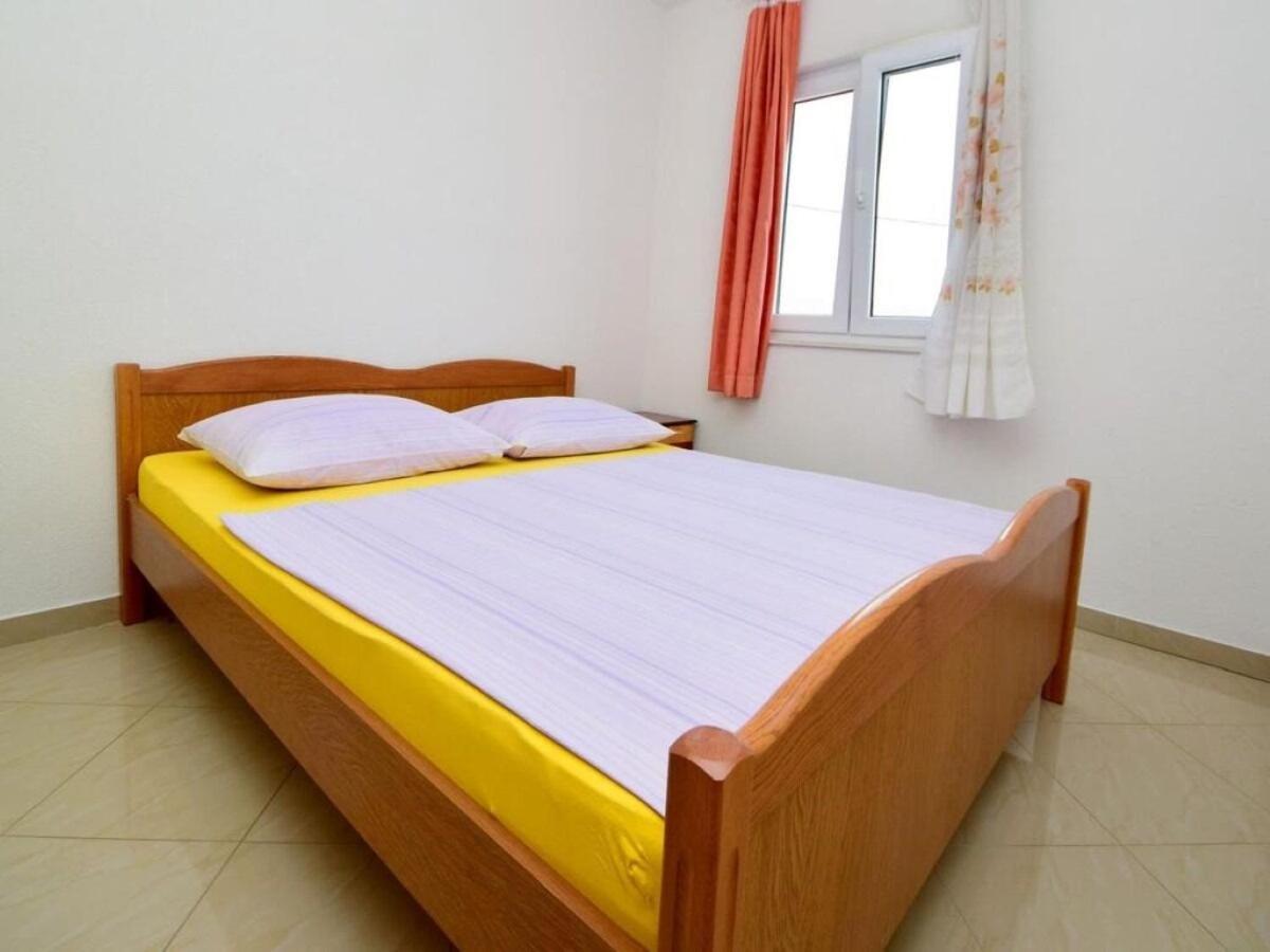 Apartments Vini Trogir Bagian luar foto