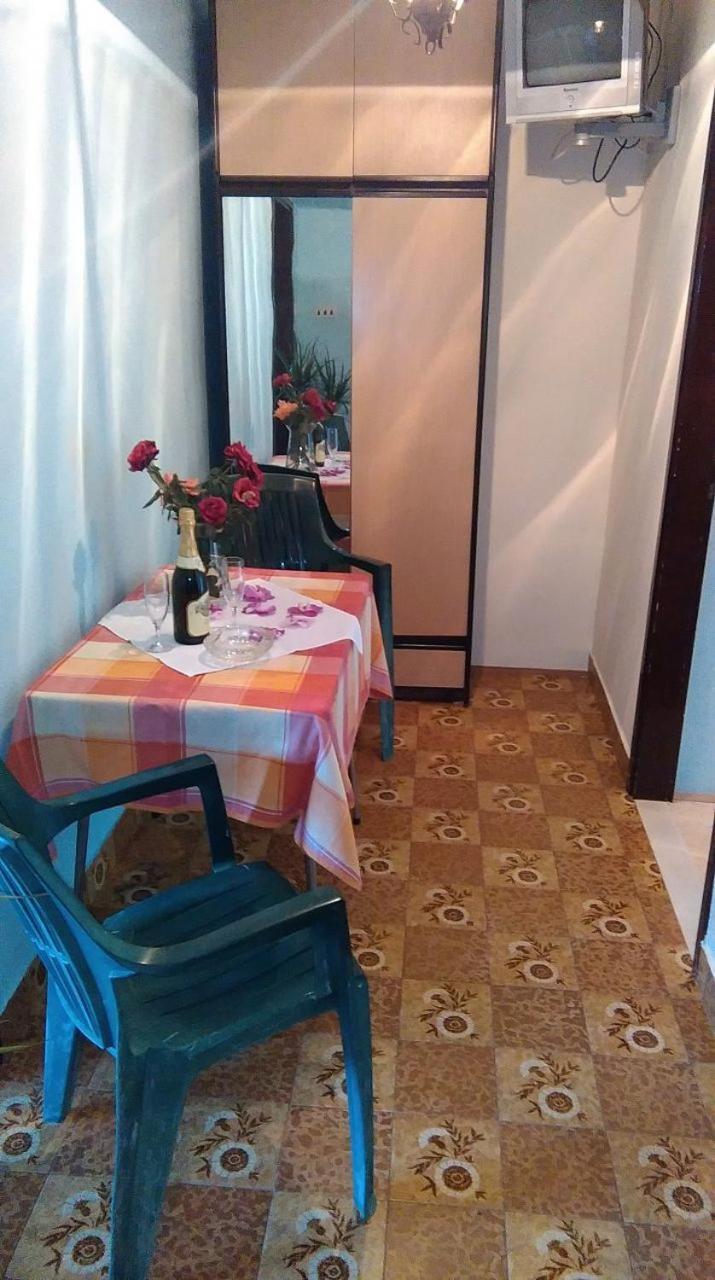 Apartments Vini Trogir Bagian luar foto