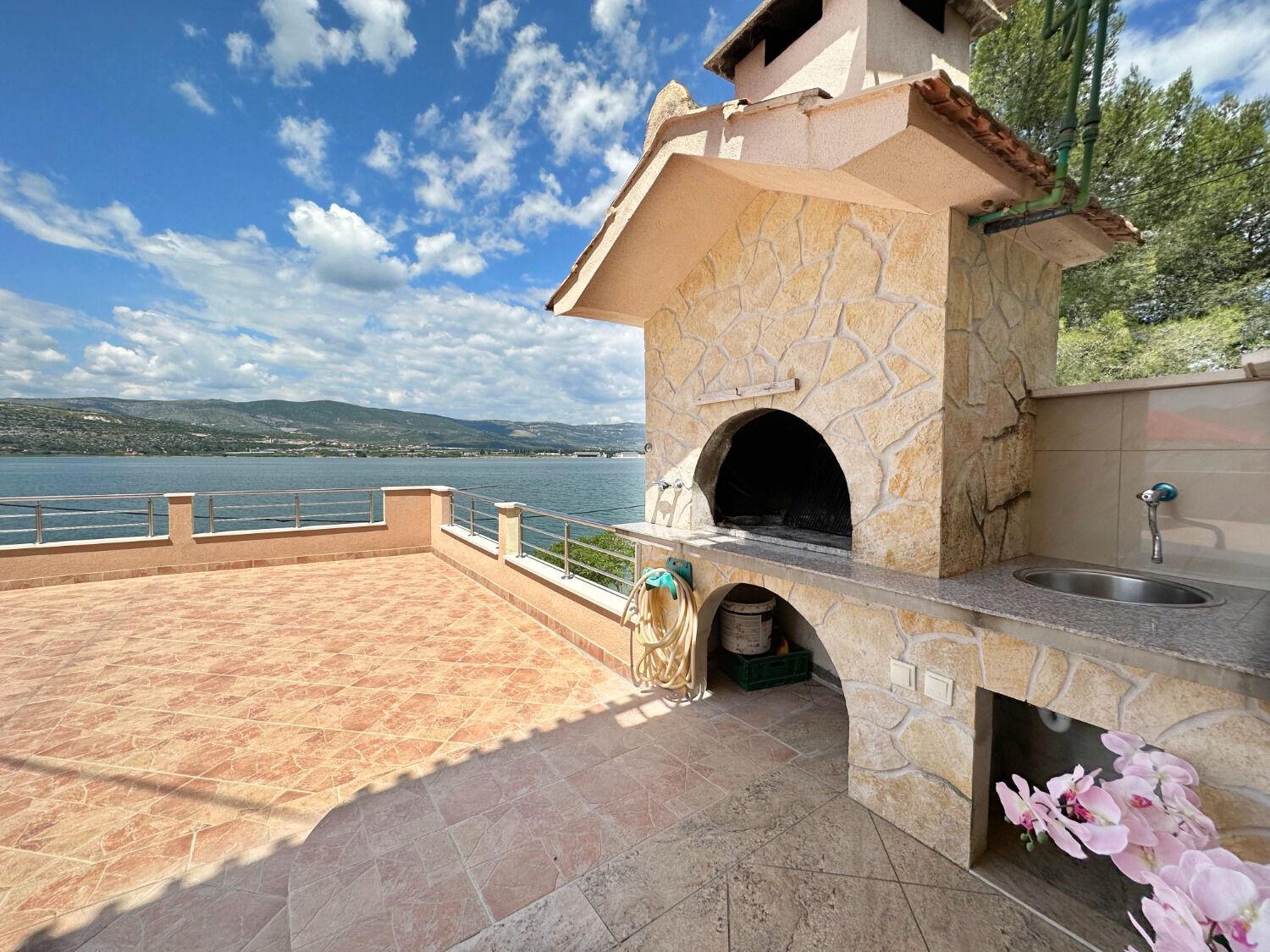 Apartments Vini Trogir Bagian luar foto