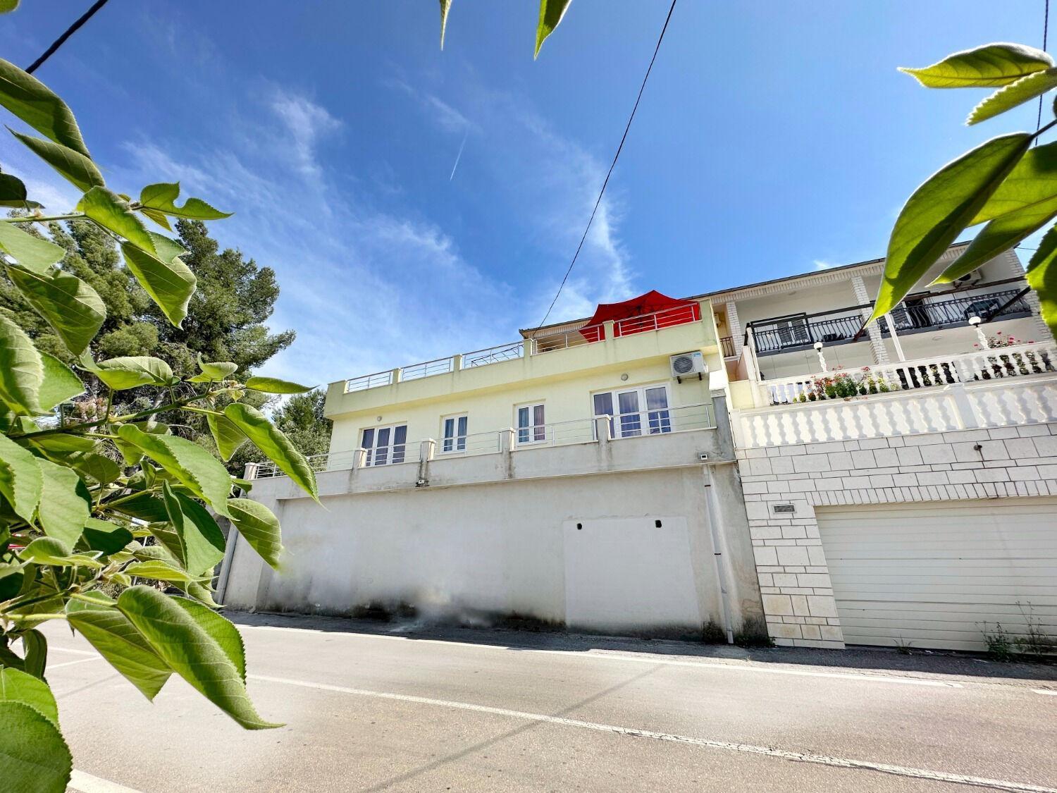Apartments Vini Trogir Bagian luar foto
